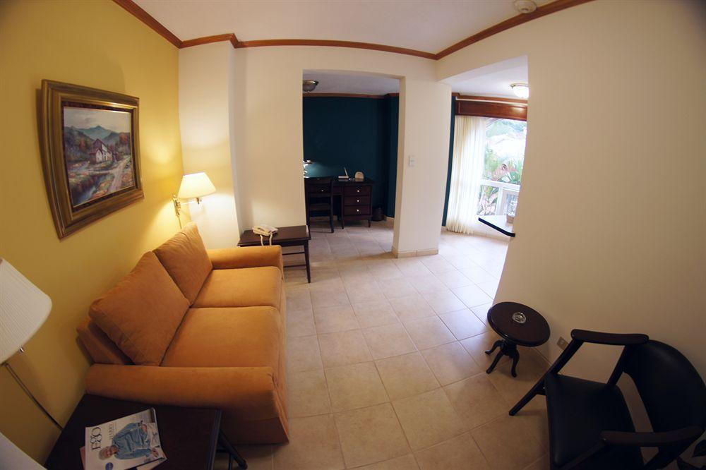 Apartotel & Suites Villas Del Rio San José Esterno foto