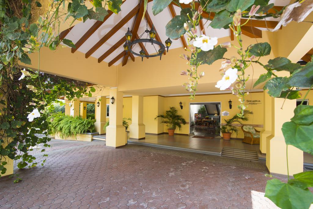 Apartotel & Suites Villas Del Rio San José Esterno foto