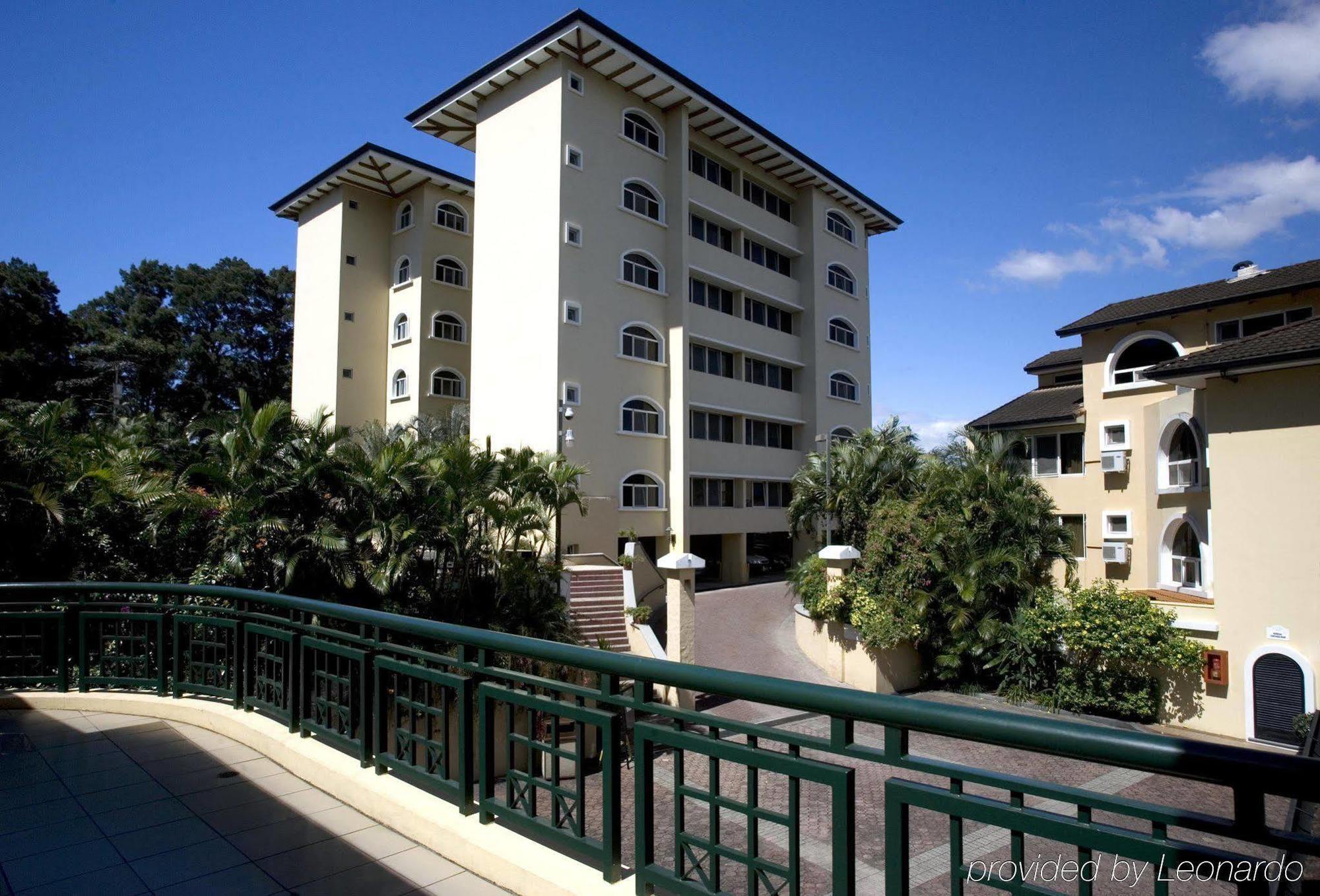 Apartotel & Suites Villas Del Rio San José Esterno foto